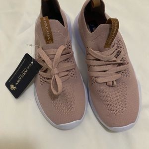 tennis polo assn. old pink.